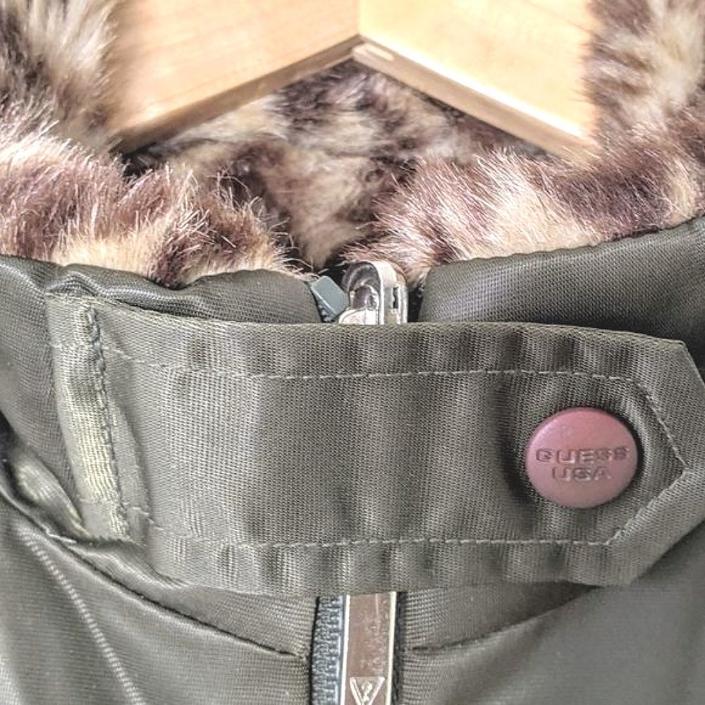 Vintage Guess Reversible Faux Leopard Army Green Nylon Zip Up Vest size S/M - Picture 5 of 12